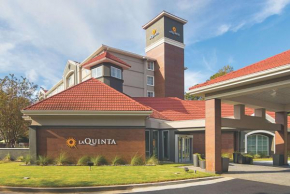 Отель La Quinta by Wyndham Atlanta Conyers  Конайерс